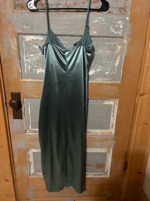 Windsor Dress Formal Satin Slit thumbnail 5