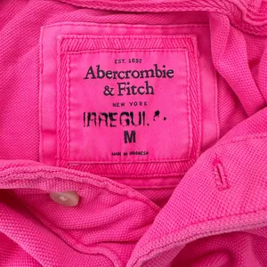 Abercrombie & Fitch Neon pink super-cropped polo thumbnail 3