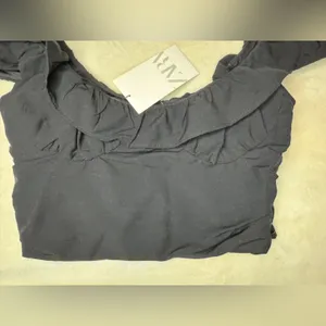 Zara Black Ruffled Sleeveless top , has no stretch thumbnail 4