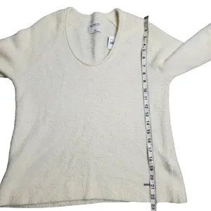 Abercrombie‎ & Fitch Cream Super Soft Sweater thumbnail 4