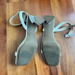 Mix No. 6 Alyanna Sandal in White | Size 8 thumbnail 4