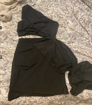 Showpo Black one shoulder drape mini dress thumbnail 3
