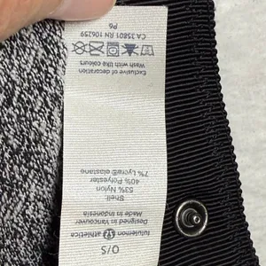 Lululemon Vinyasa Scarf Black White Static Print Snap‎ Convertible Infinity Wrap thumbnail 6