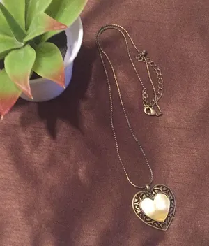 ❤️HEART NECKLACE❤️WORN ONCE❤️OFFERS CONSIDERED.❤️ thumbnail 2