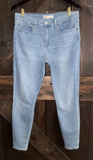 Levi Womens Jeans 10 M Levi's‎ Strauss Signature Mid Rise Skinny 30 X 30 thumbnail 1