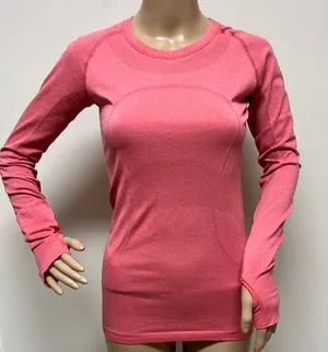 Lululemon Women’s Long Sleeve Activewear Performance Coral Shirt Size XS thumbnail 1