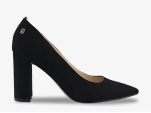 High Heels thumbnail 1