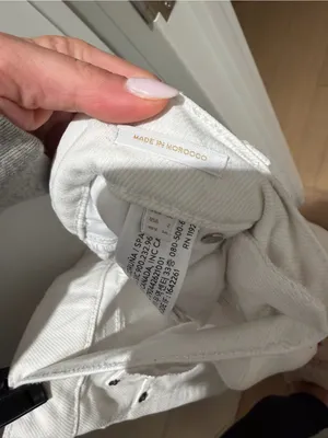 High-Rise White Women's Jeans - Clean Classic Look thumbnail 5
