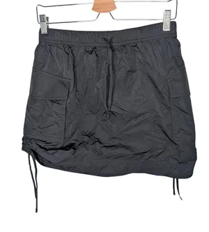 Lululemon Black Nylon Cargo Mini Utility Skirt Size Small thumbnail 1