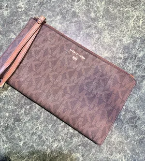 Michael Kors Purse thumbnail 1