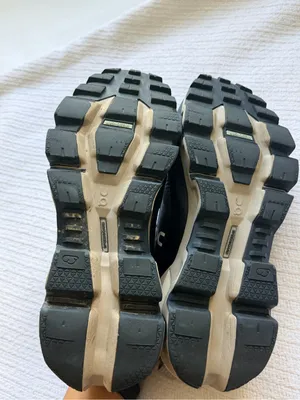 On Clouds Women's Athletic Shoes Size 8 Blue thumbnail 8