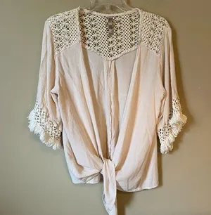 Entro Cream Tie Front 3/4 Sleeve Blouse thumbnail 1