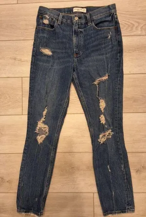 Abercrombie & Fitch The Skinny High Rise Size 28/6 Ripped Womens Jeans thumbnail 1