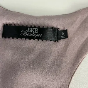 Elegant Embellished V-Neck Blouse thumbnail 7