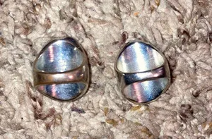 2 rings: 1 White Swirl & 1 Teal Iridescent Swirl Ring size 7.5 thumbnail 5