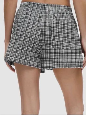 Lululemon Seersucker Check Mid-Rise Pull-On Short 3" thumbnail 1