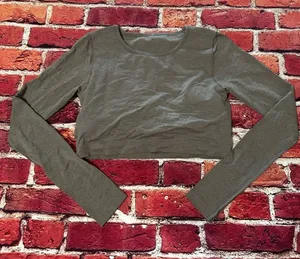 Lululemon ribbed long sleeved cropped thumbnail 1