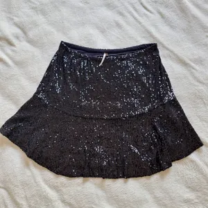 Free People FP One Extraordinarily Extravagant Black Sequin Mini Skirt M Flounce thumbnail 3