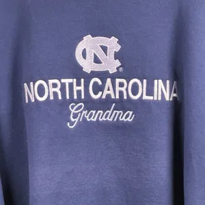 Hanes Vintage UNC Tar Heels Grandma Sweatshirt Women's 2XL Blue Crewneck thumbnail 2