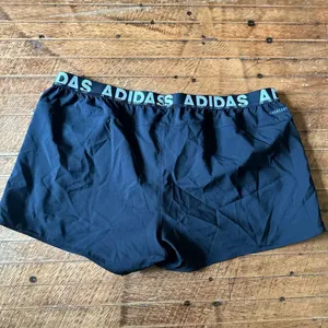 Adidas lightweight black L sporty athletic workout shorts thumbnail 3