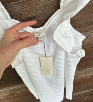 NWT A New Day White Ruffle Sleeve Top thumbnail 3