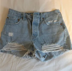 Levi’s Jean 501 Shorts thumbnail 1