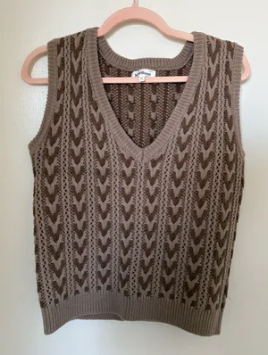 Heartloom Brown Knit Vest thumbnail 1