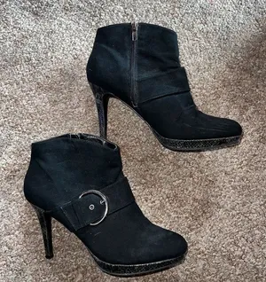 Black Ankle Bootie Heels 9.5 thumbnail 1