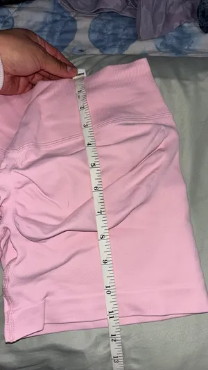 Voyjoy Amazon scrunch shorts Pink thumbnail 5