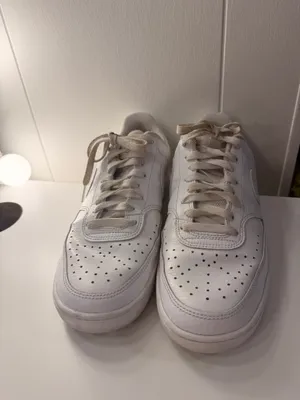 Nike Court Vision Low Triple White Low-Top Sneakers thumbnail 2