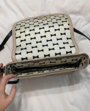 Kate Spade Tan And Cream Messenger Bag thumbnail 5