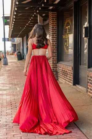 Sherri Hill Prom Dress Red thumbnail 2