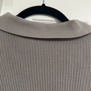Babaton grey sculpt knit polo NWT thumbnail 8