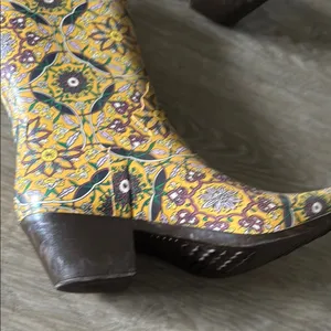 Cowboy Rain Boots - Yellow and Purple Heeled Boots with Intricate Patterns thumbnail 5