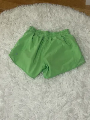 Lululemon shorts thumbnail 2