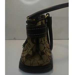 Vintage Y2K tan and brown Coach Signature Hampton bag thumbnail 5