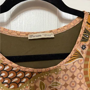 Zara paisley‎ print blouse size medium thumbnail 3