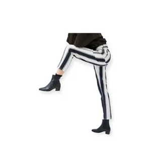 BDG‎ Urban Outfitters BDG Striped Mom Jeans sz W27 thumbnail 3