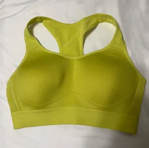 Gymshark Sports Bra thumbnail 1