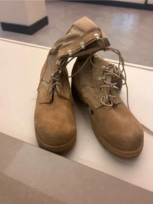 Combat Desert Tan Lace-Up Combat Boots by Vibram 5 1/2 thumbnail 2