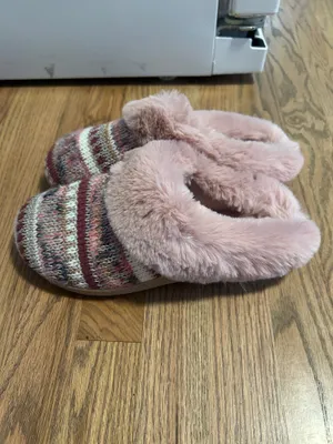 Isotoner Pink Knit Faux Fur Slippers thumbnail 5