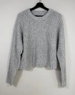 American Eagle Gray Chunky Knit Oversized Crewneck Sweater Women’s M thumbnail 1
