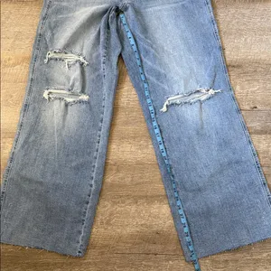 NWT Judy Blue Wide Leg Mid Rise Distressed Blue Jeans Size 16W thumbnail 3
