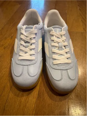 Women's Target Spencer Sneakers Light Blue White Size 9.5 thumbnail 2