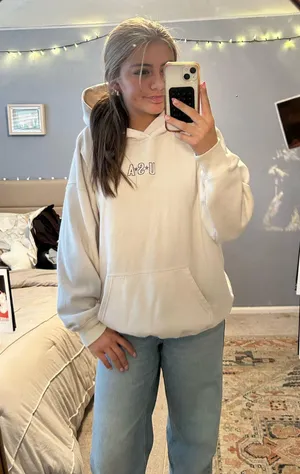 Hollister USA Sweatshirt thumbnail 1