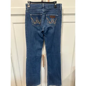 Wrangler Women's Bootcut Jeans Medium casual western Wash Denim Size 3/4 x 34 thumbnail 6