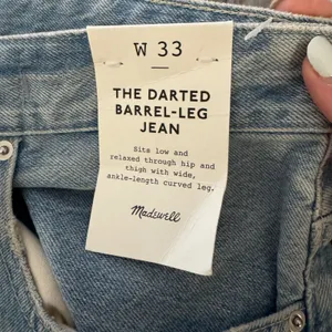 Madewell The Darted Barrel-Leg Jean Light Wash‎ Denim Size 33 NEW thumbnail 6