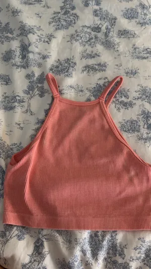 Aeropostale Top thumbnail 2