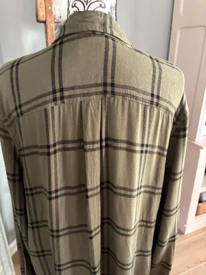 Time & Tru size XXL green & black button down shirt thumbnail 6