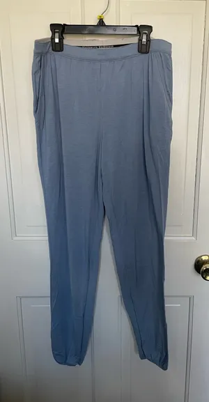 Victoria’s Secret lounge/ Pj pants thumbnail 1